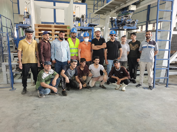 Ідеальне поєднання китайської та німецької технології, QGM та лінії виробництва бетонних блоків Zenith 1500 допомагають у відбудові Іраку після війни