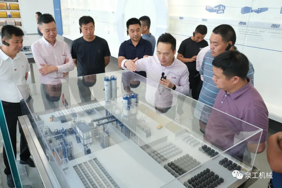 工业固废网考察团一行莅临澳门银河博彩官方网站股份考察交流