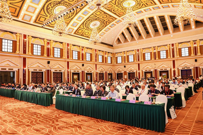 QGM osales seitsmenda riikliku kõrgetasemelise foorumi koosorganiseerimisel söe Gangue põhjaliku kasutamise teemal, et luua ühiseks tee roheliseks ja ringikujuliseks arenguks