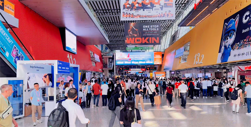 QGM ने 138 व्या कँटन फेअरमध्ये यशस्वीरित्या भाग घेतला आणि त्याच्या बुद्धिमान उत्पादन क्षमतांचे प्रदर्शन केले